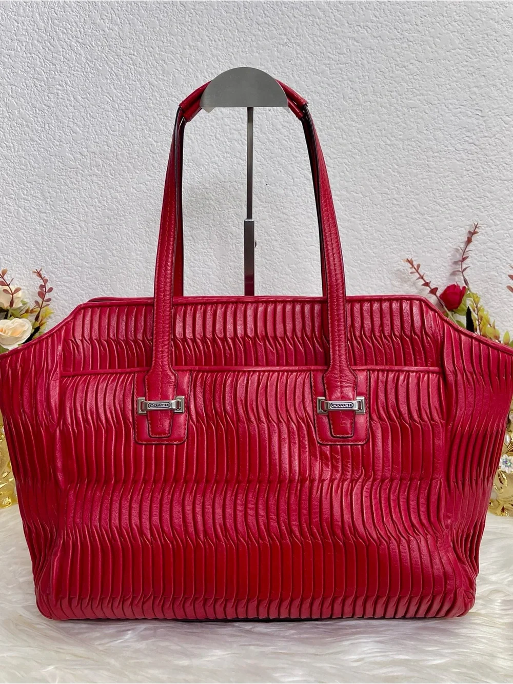 2013 Coach Taylor Gathered Leather Alexis Carryall Tote